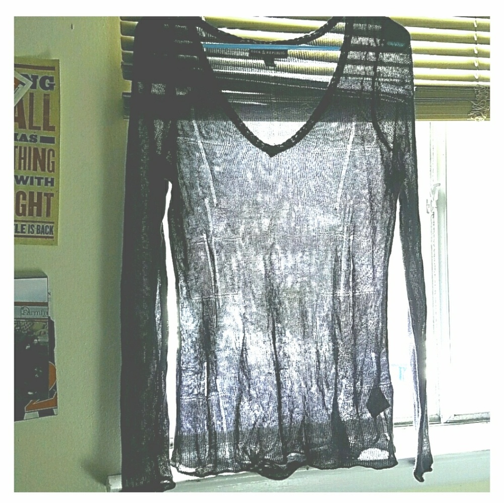 R&R TATTERED SHIRT